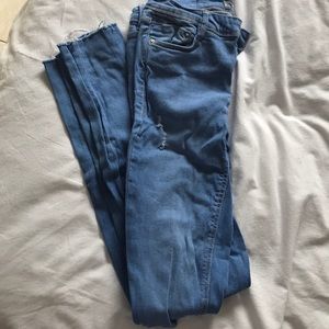 Zara size 4 light wash denim jeans